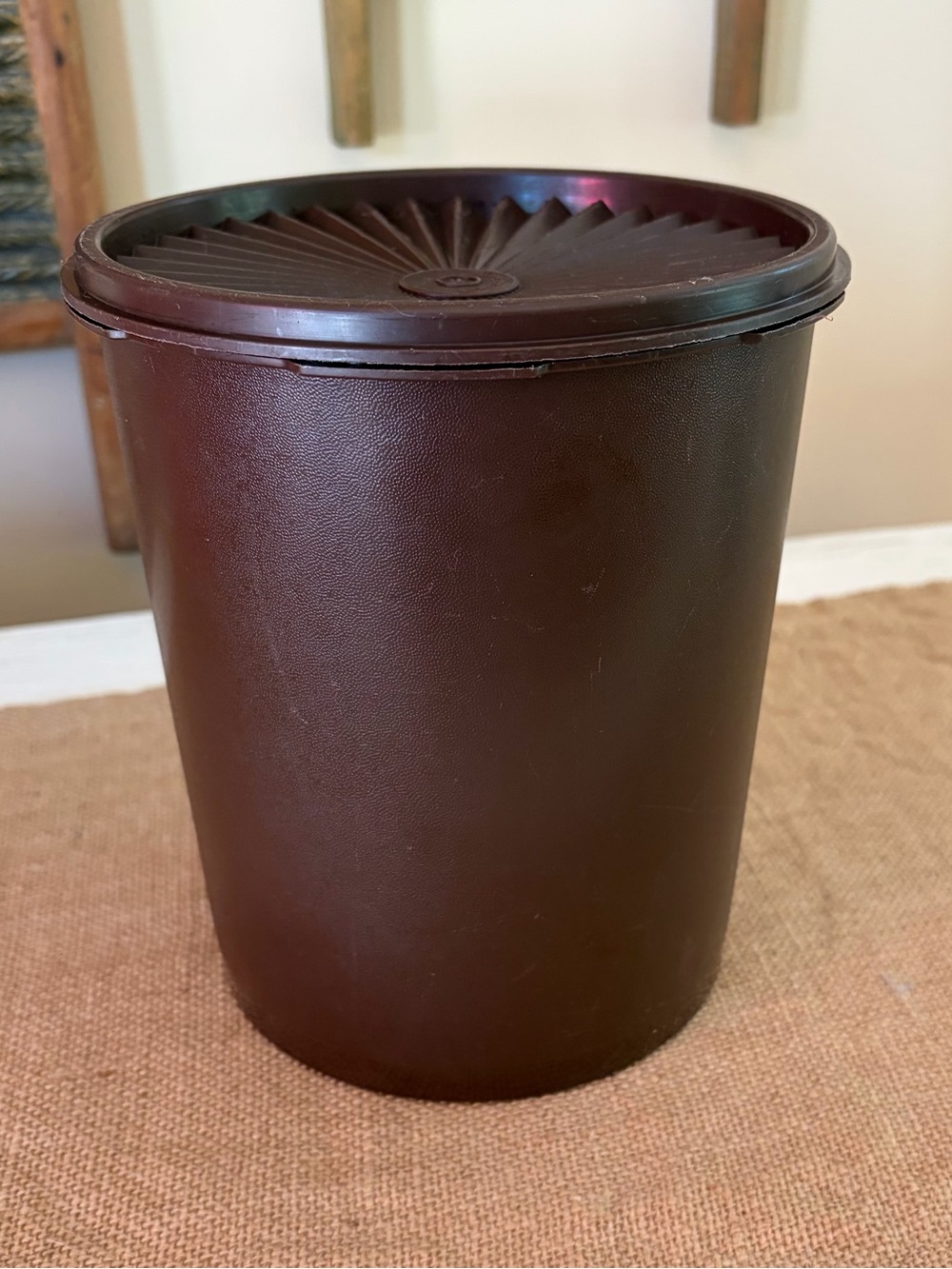 Vintage Tupperware Servalier Brown Mushroom Pattern Canister🍄❤️ - Picture 6 of 11